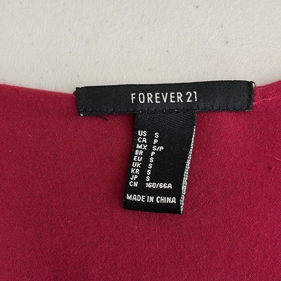 Forever 21 Burgundy Lace Romper 3/4 Sleeves Size Small - Picture 6 of 11